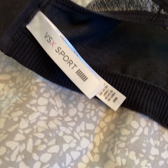 Grey and black sports bra - Picture 3 of 4